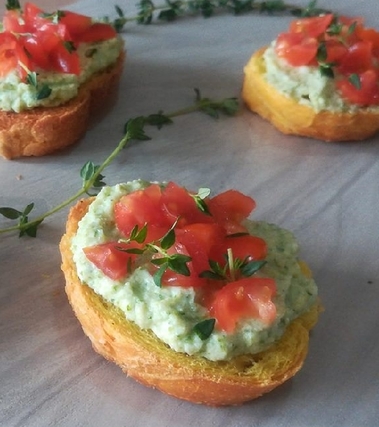 Crostoni alla crema di zucchine