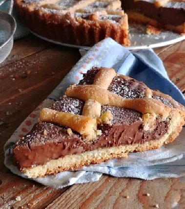 Crostata con crema di nocciole morbidissima