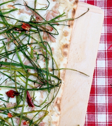 Flammekueche con erba cipollina