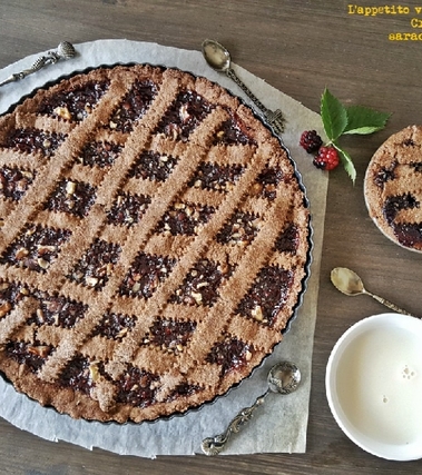 Crostata con grano saraceno cocco e lamponi