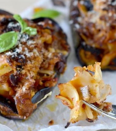 Melanzane ripiene con pasta,funghetti e olive
