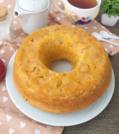 Ciambella di carote, arancia e mele