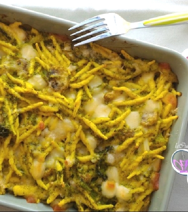 Trofie vegetariane al forno con crema alla curcuma