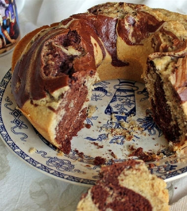 Ciambellone bicolore con farina integrale