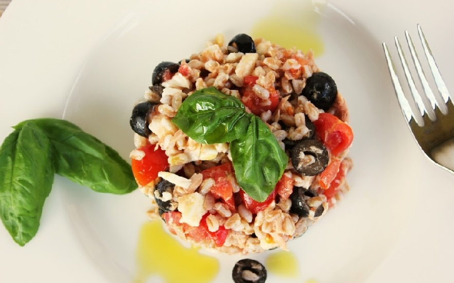 Farro alla mediterranea