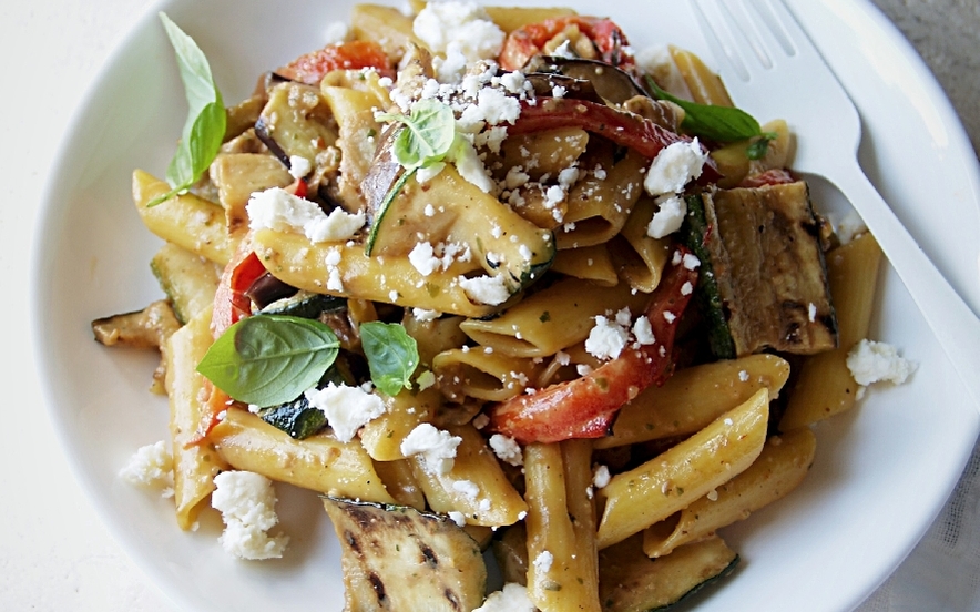 Insalata di pasta con zucchine e melanzane