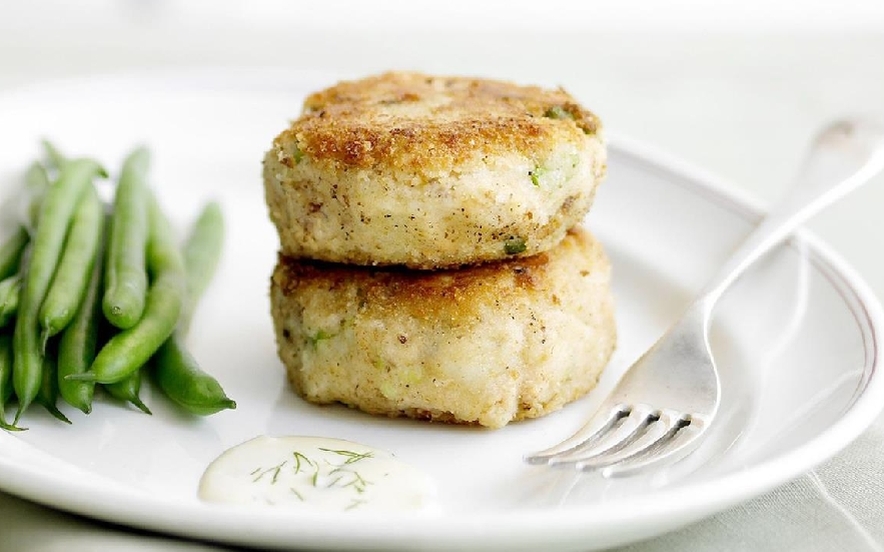 Hamburger di salmone all'aneto