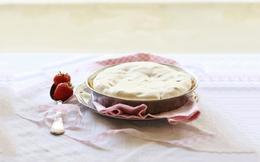 Crostata meringata alle fragole