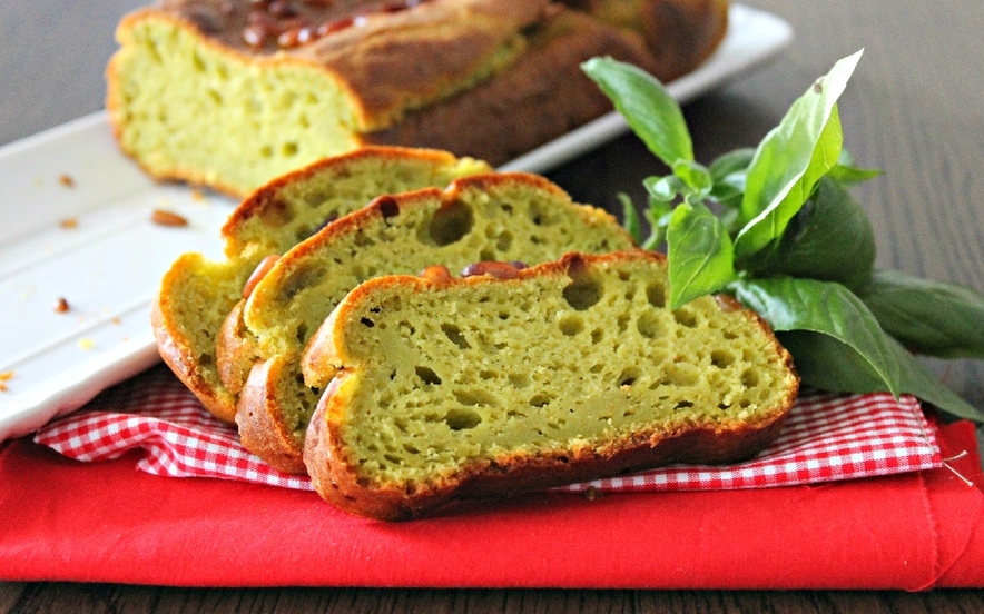 Plumcake salato al pesto di basilico e pinoli