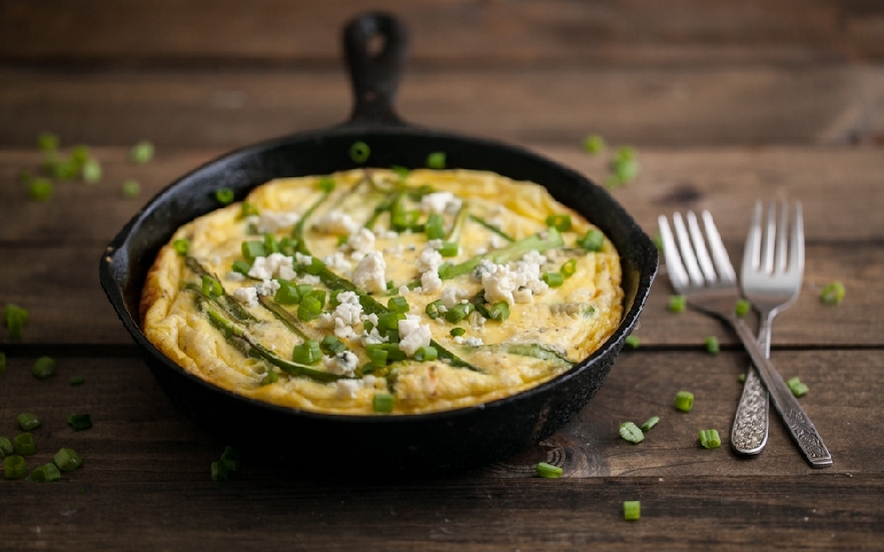 Frittata con asparagi e gorgonzola