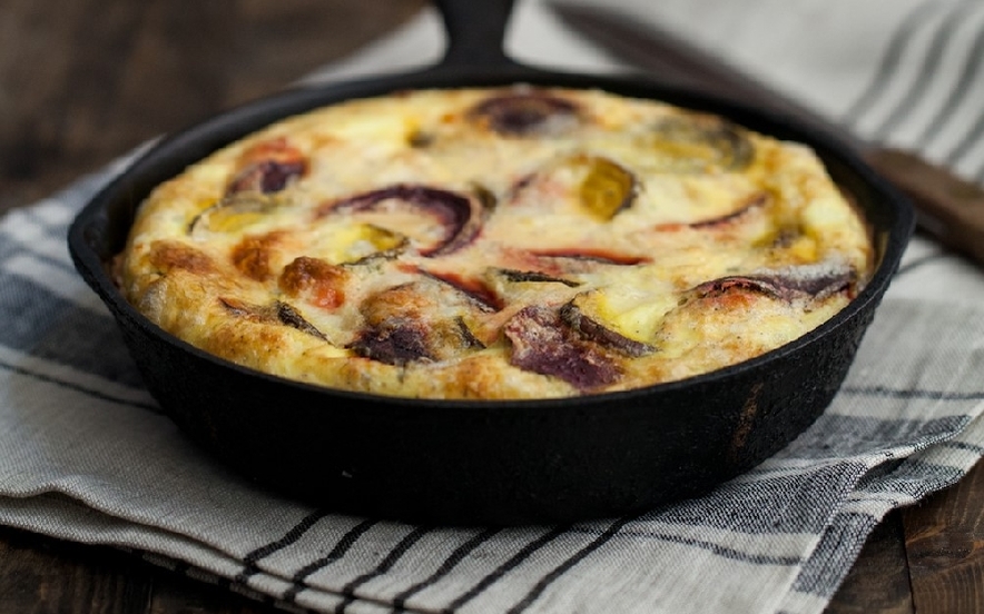 Frittata di barbabietole e fontina