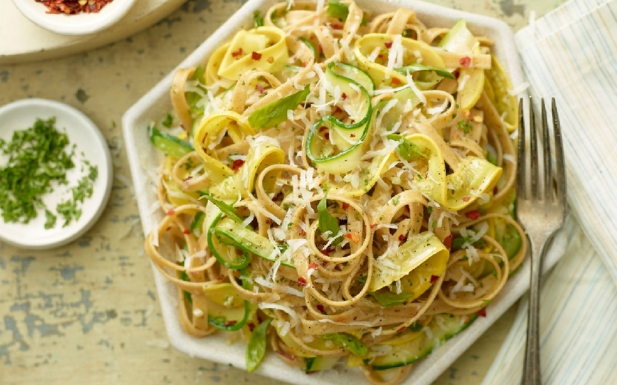 Fettuccine con pesto di coriandolo e zucca