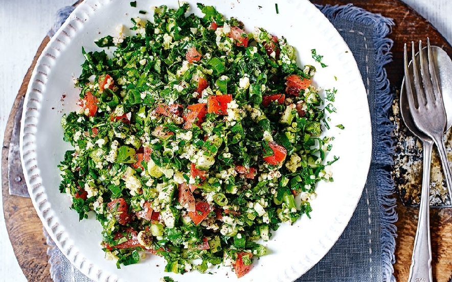 Tabbouleh con pomodorini e avocado