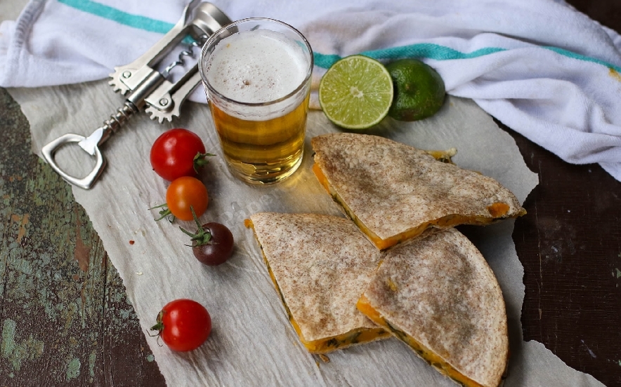 Quesadilla con zucca e spinaci