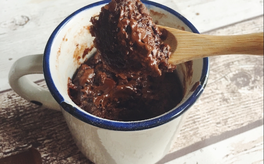 Brownie mug cake vegana