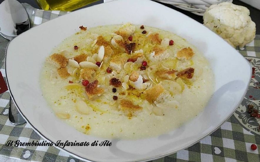 Vellutata di cavolfiore bianco e ricotta