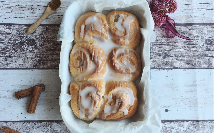 Cinnamon rolls vegani di farro