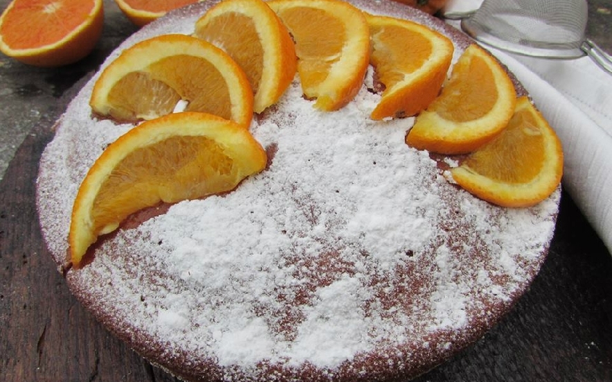 Torta di arance senza latte, burro e olio