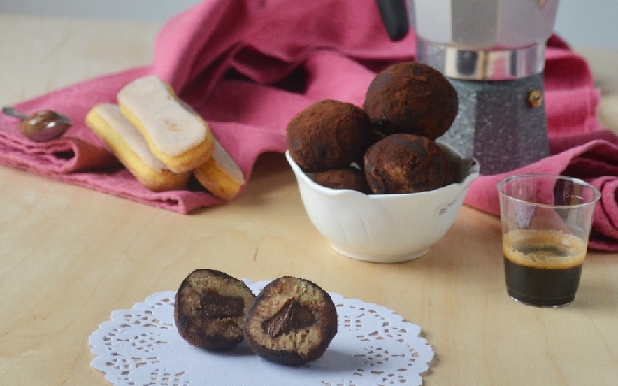 Tartufi al tiramisù con cuore di nutella