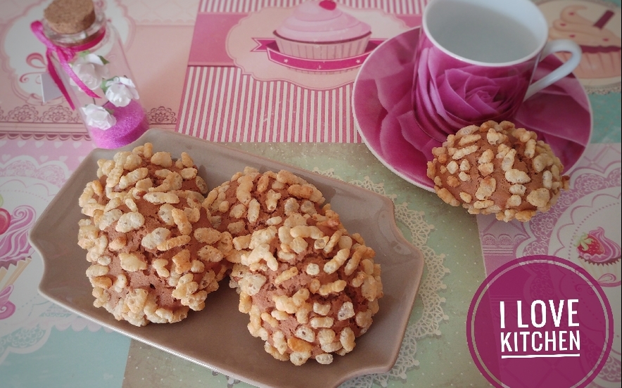 Biscotti al nesquik con riso soffiato