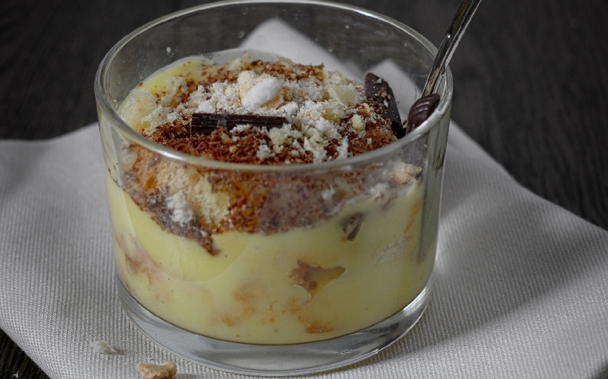 Finto tiramisu con panettone e crema allo zafferan