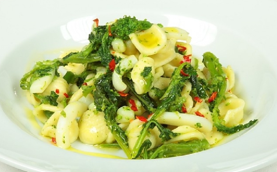 Orecchiette ai broccoli fatte in casa