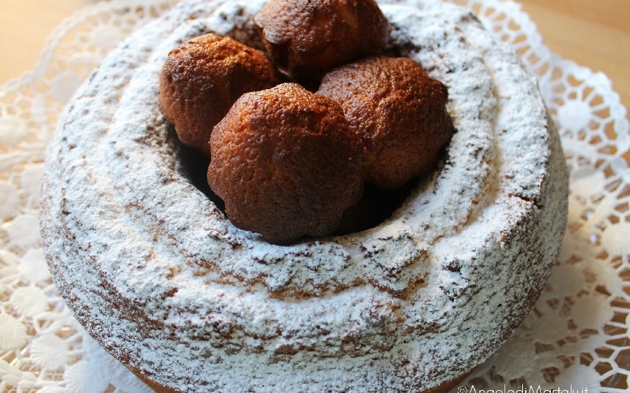 Ciambellone all'arancia e cioccolato