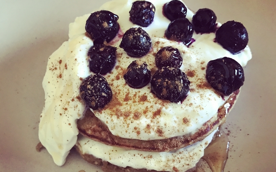 Pancake facilissimo alla banana e fiocchi di avena