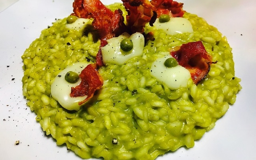 Risotto ai piselli taleggio e pancetta croccante