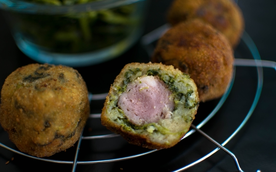 Polpette di friarielli ripiene di salsiccia