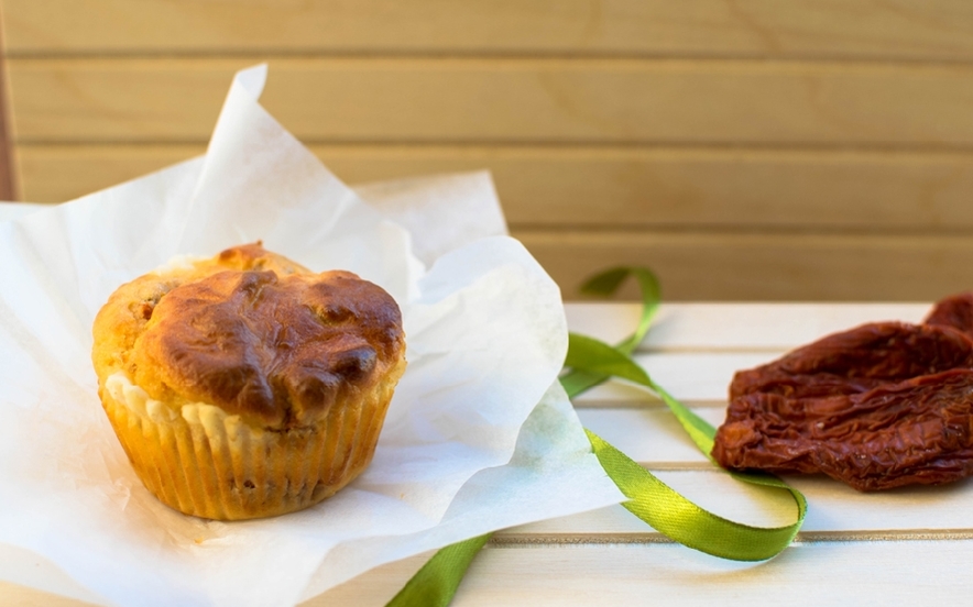 Muffin salati ai pomodori secchi