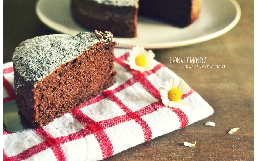 Ciambellone al cioccolato e cannella