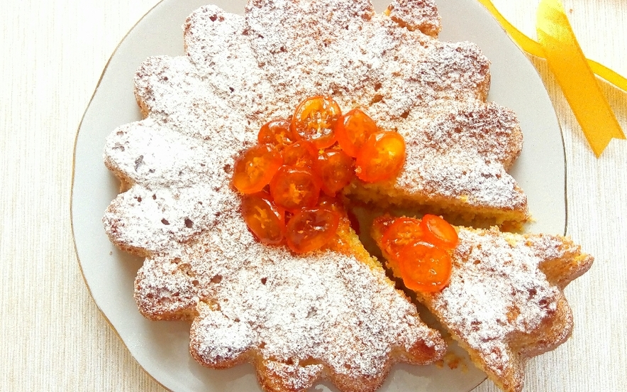 Torta soffice ai kumquat o mandarini cinesi