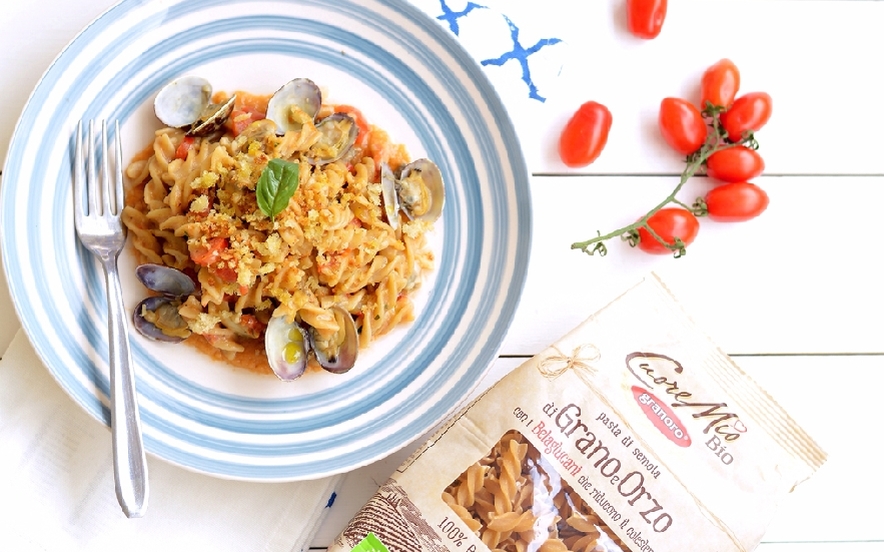 Fusilli “Cuore mio” vongole e pesto di melanzane