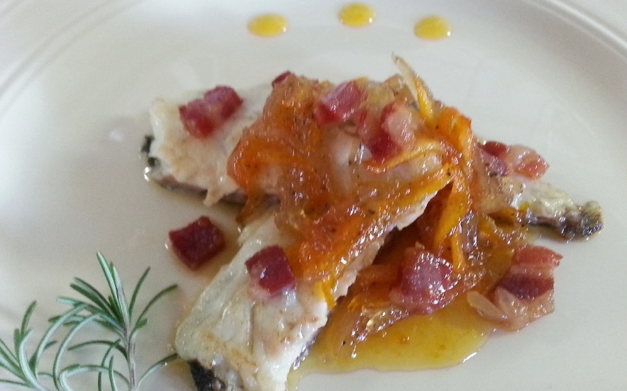 Spigola in agrodolce con pancetta croccante