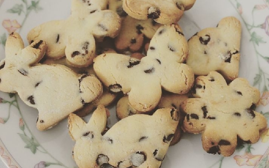 Biscotti con farina di riso e gocce di cioccolato