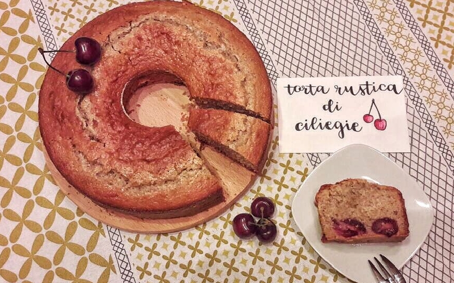 Torta rustica di ciliegie