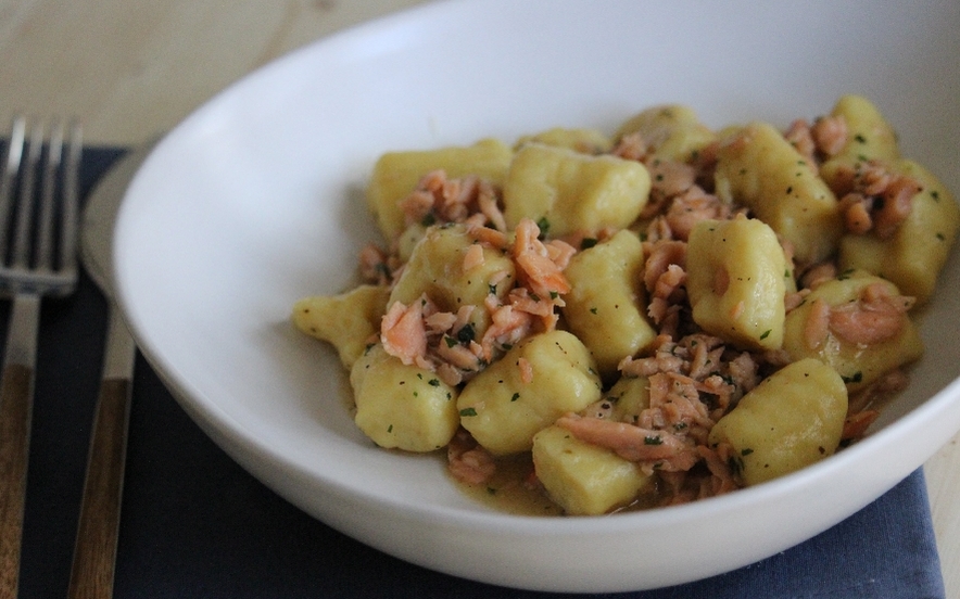 Gnocchi con salmone e birra