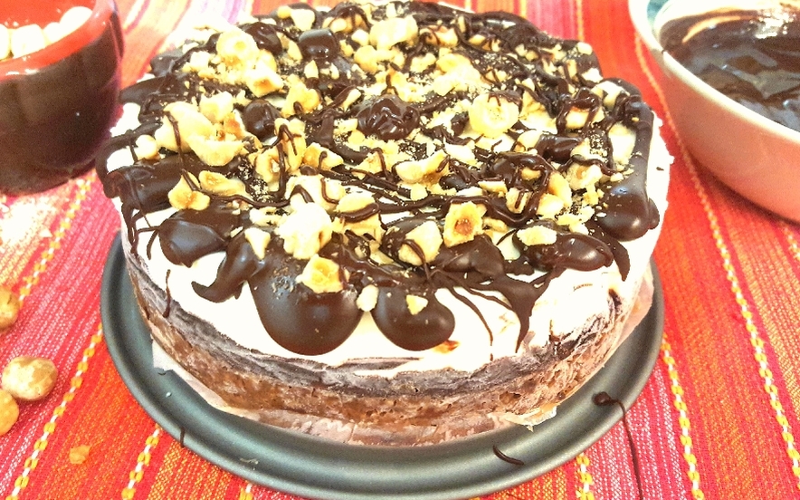 Torta cornetto cuore di panna