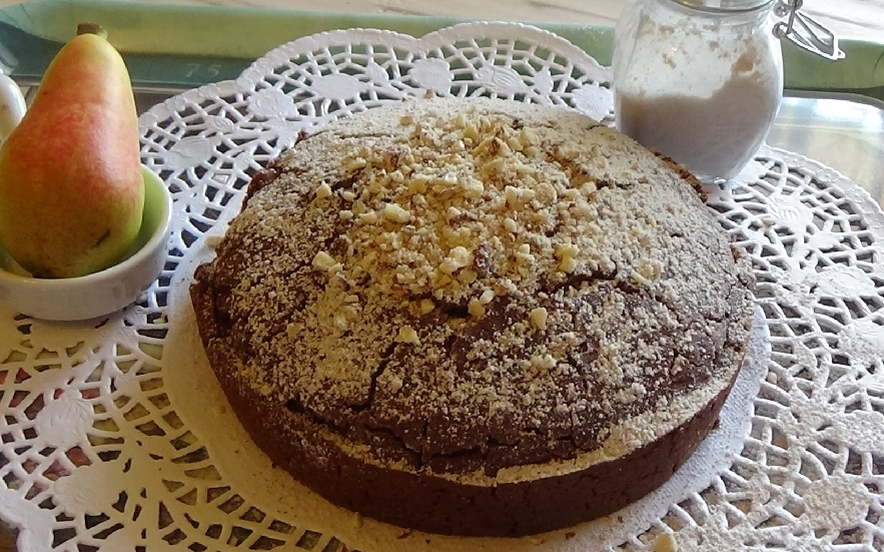 Torta cioccolato e pere gluten free all'acquafaba