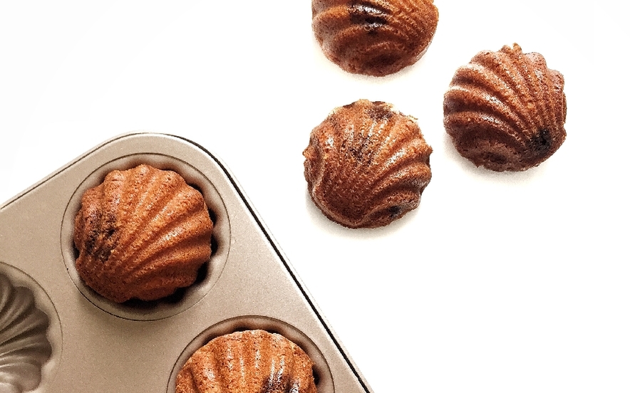 Madeleines melissa e cioccolato bianco