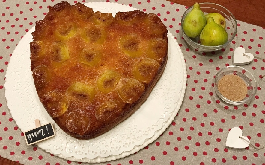 Torta rovesciata ai fichi