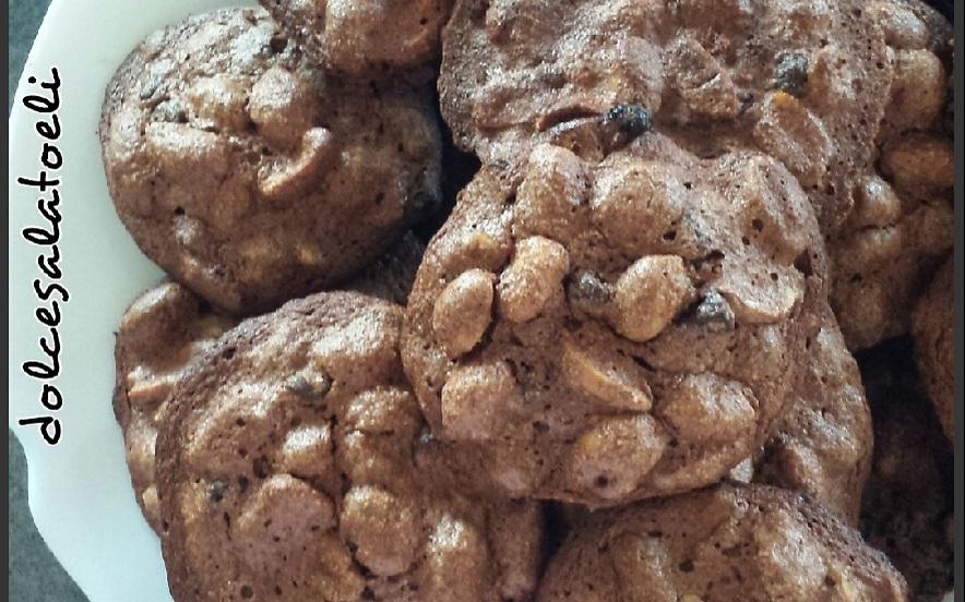 Brutti ma buoni alle arachidi salate e cioccolato