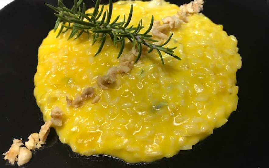 Risotto zucca zola e nocciole al rosmarino