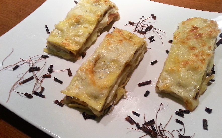 Lasagne con melanzana, sedano rapa e caciocavallo