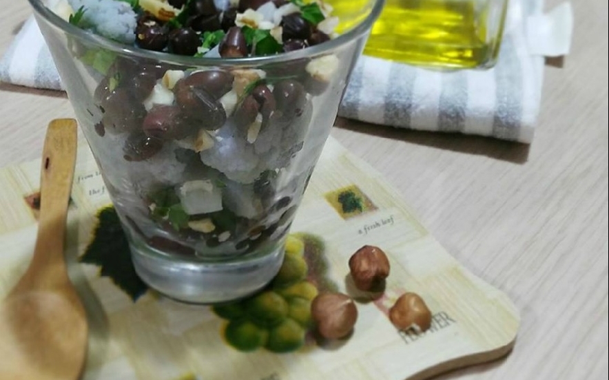 Insalata di fagioli rossi e cavolfiore viola