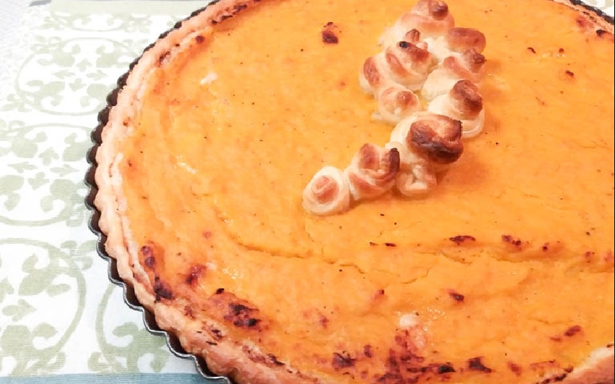 Torta salata alla zucca con cuore di formaggio