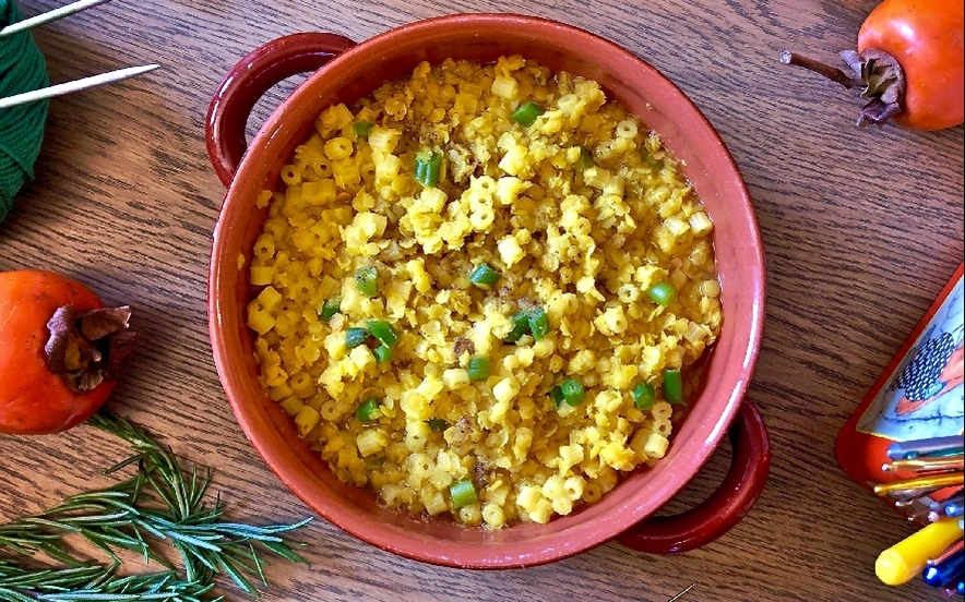 Zuppa di lenticchie rosse al curry e fagiolini