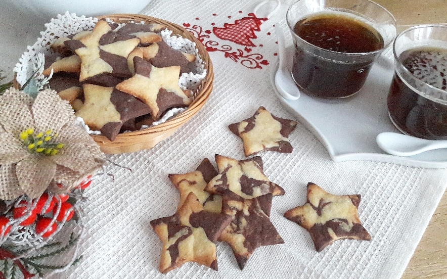 Biscotti marmorizzati di pasta frolla