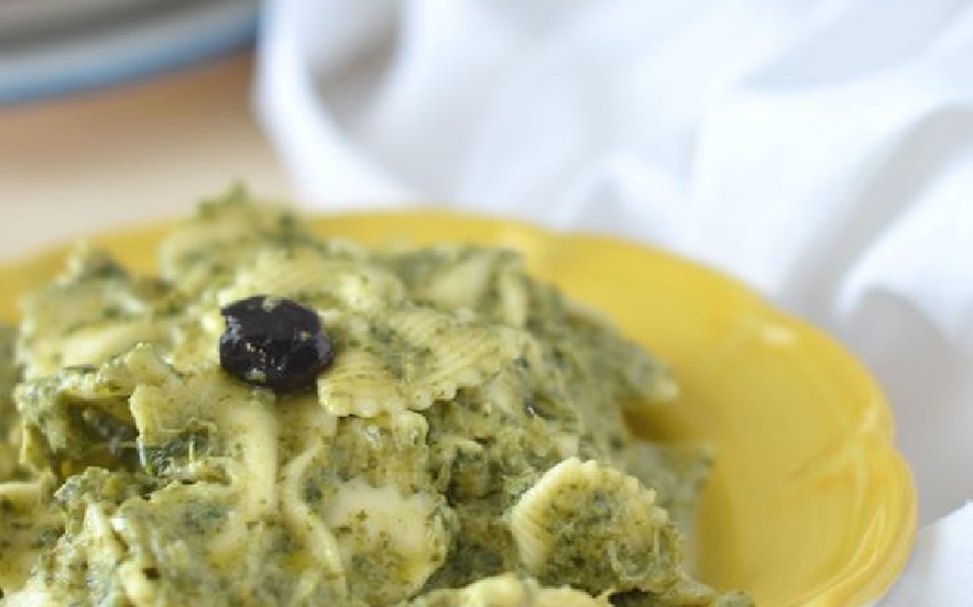 Pasta con crema di cime di rapa e olive